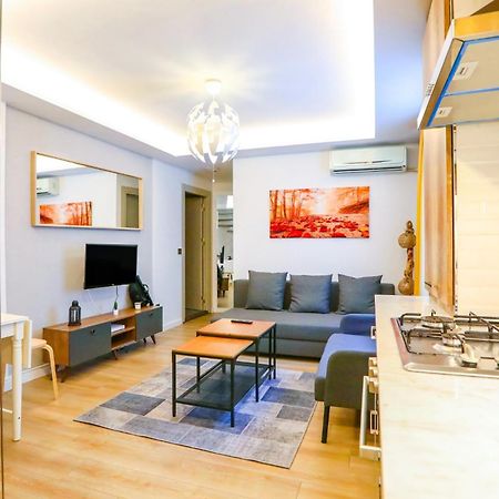 דירות איסטמבול Delightful Flat 500 M To Uskudar Ferry Station מראה חיצוני תמונה